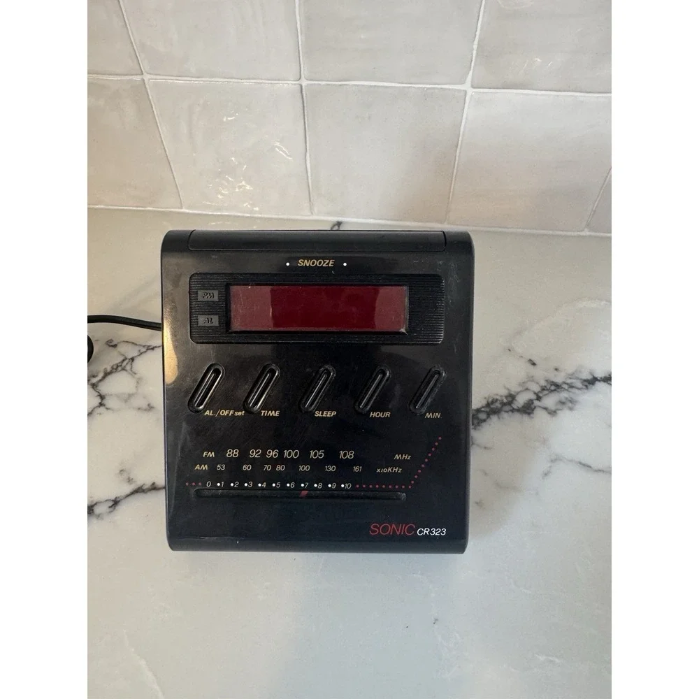 Vintage Sonic Boom CR323 Alarm Clock with Radio EUC Tested‎ Works & Sounds Great